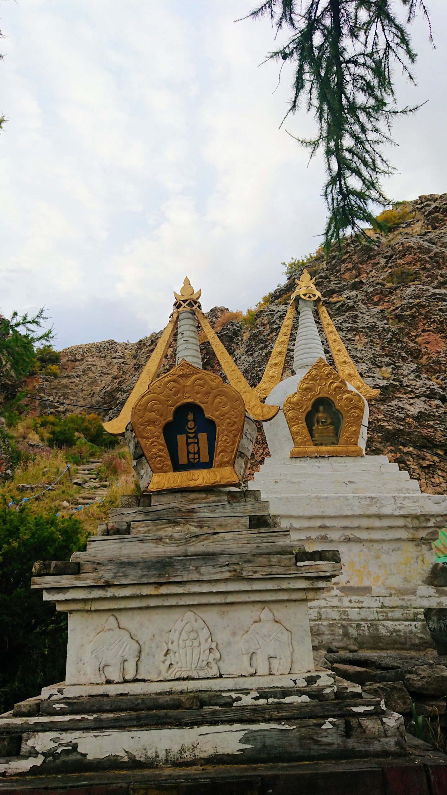 tuvkhun-monastery-akhamani